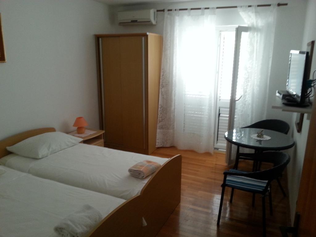 Guesthouse Iva フヴァル 部屋 写真